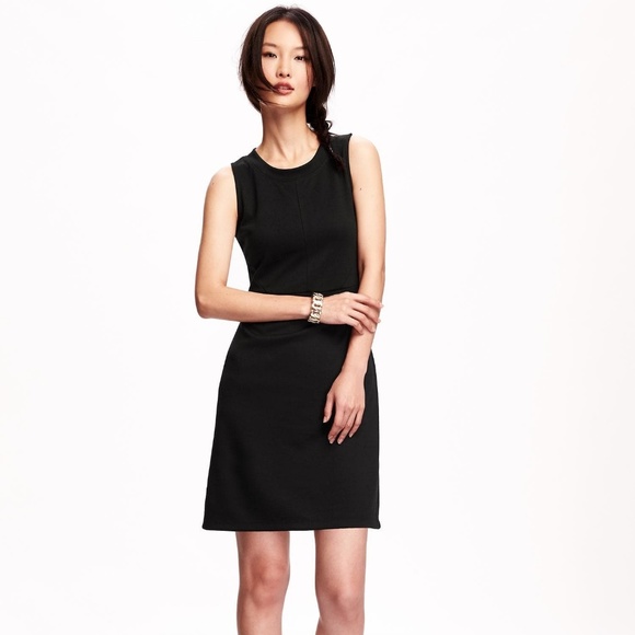 Sleeveless sheath dress - Picture 1 of 3